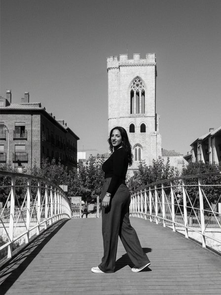 Look de la colección YBV